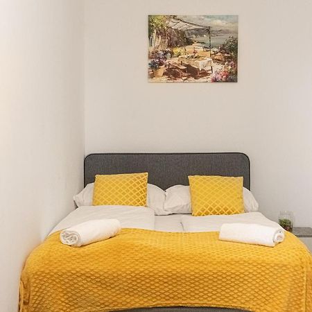 Pleasing Room Hauptbahnhof With Best Location Wien Exterior foto