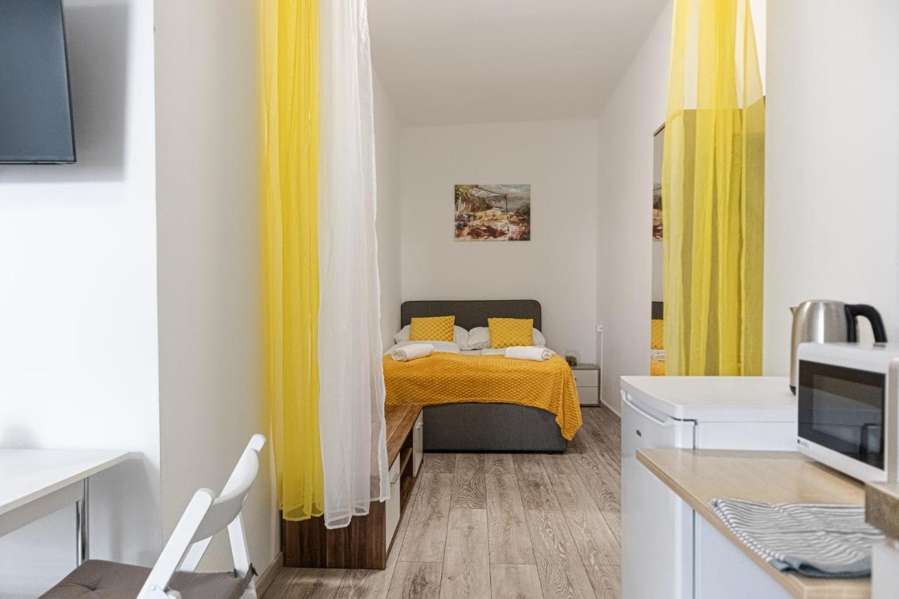 Pleasing Room Hauptbahnhof With Best Location Wien Exterior foto